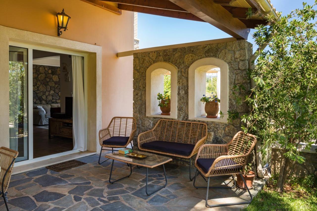 Villa St Nicholas House With Private Heated Pool Дассия Экстерьер фото