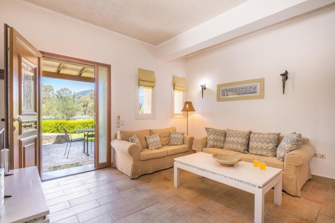 Villa St Nicholas House With Private Heated Pool Дассия Экстерьер фото