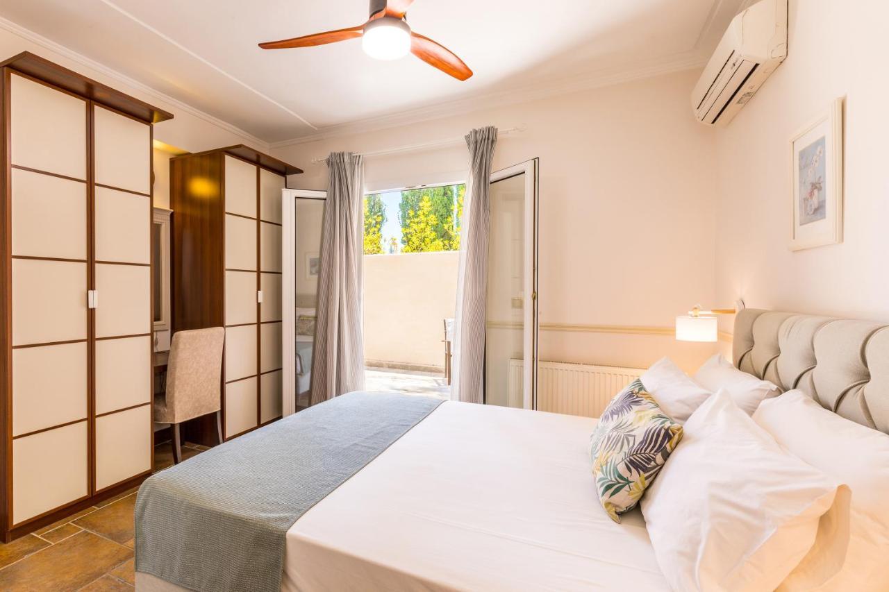 Villa St Nicholas House With Private Heated Pool Дассия Экстерьер фото