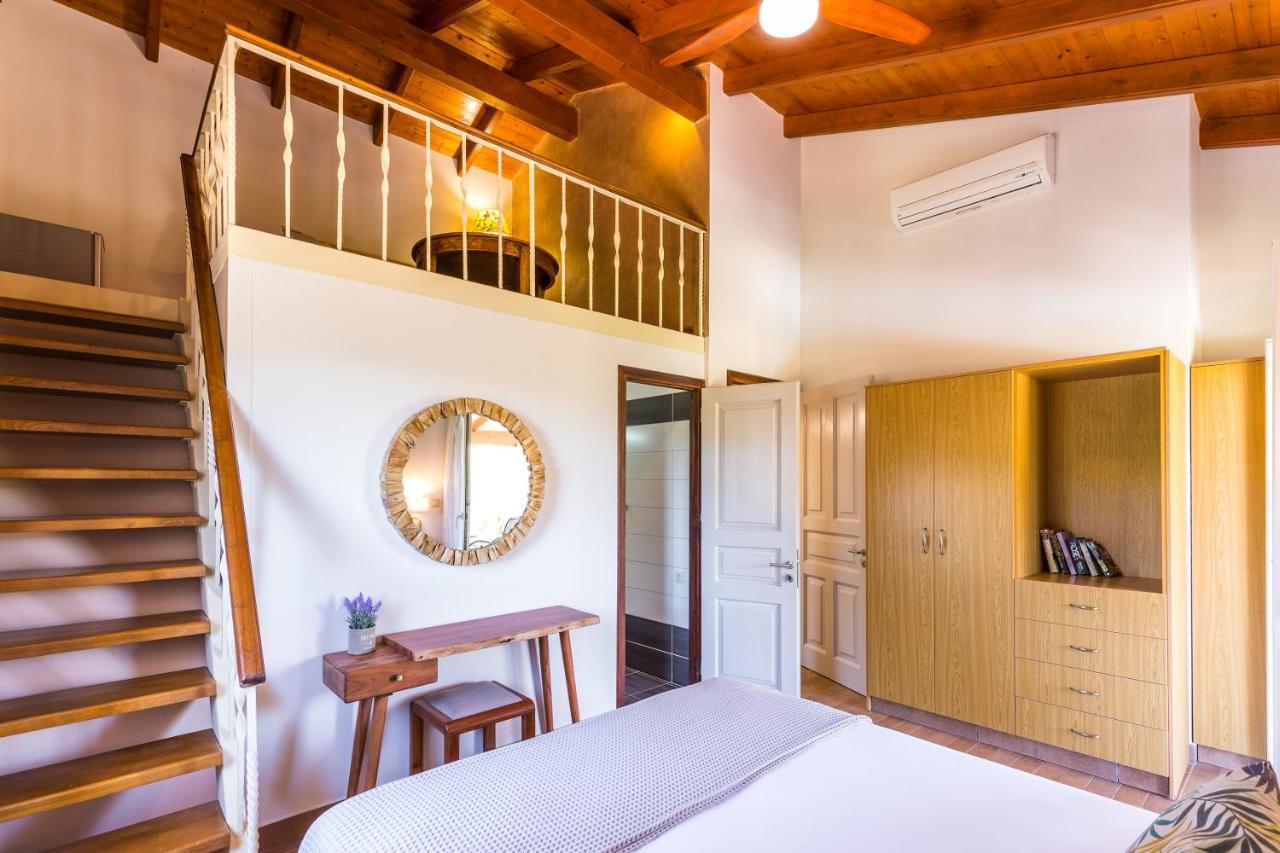 Villa St Nicholas House With Private Heated Pool Дассия Экстерьер фото