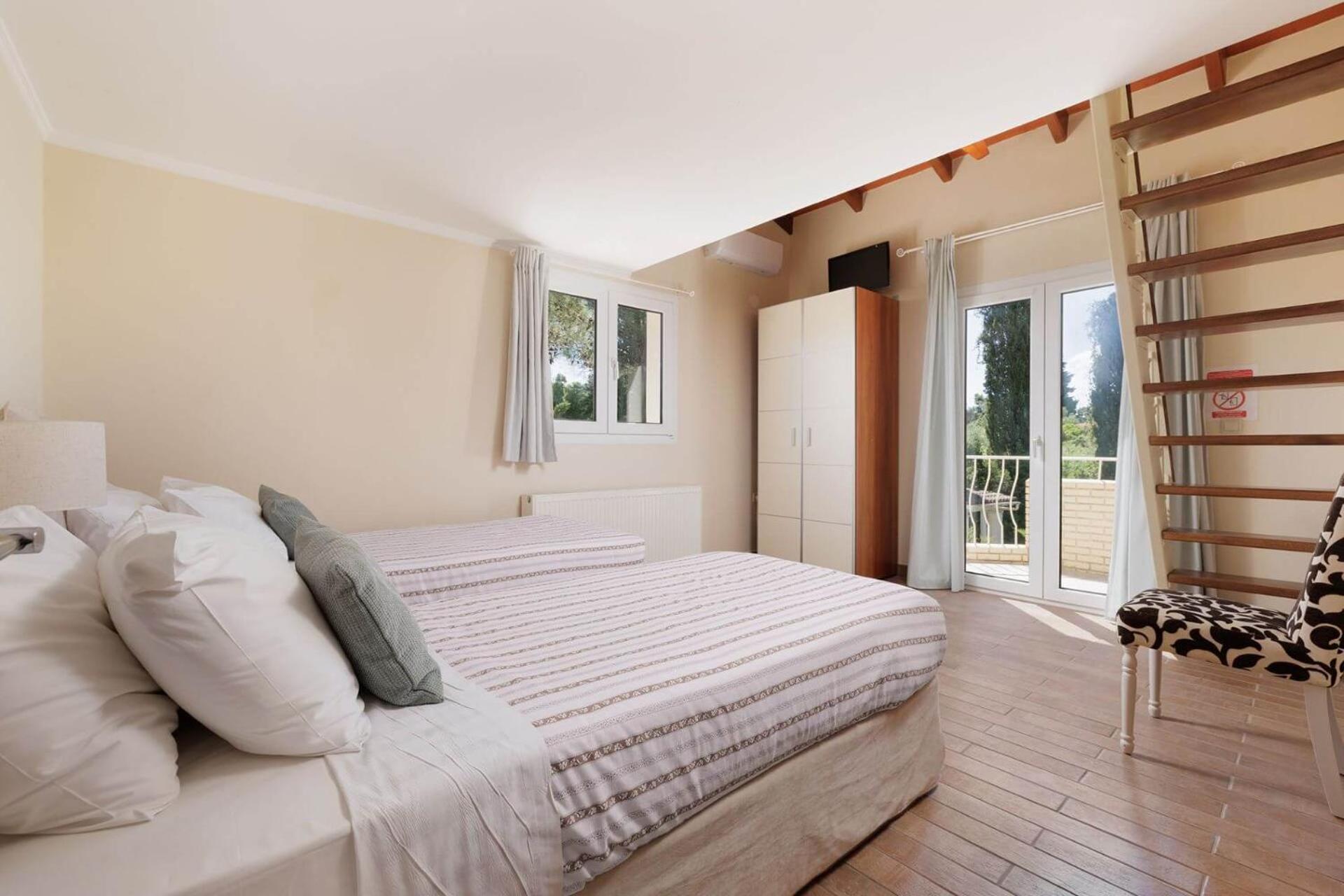 Villa St Nicholas House With Private Heated Pool Дассия Экстерьер фото